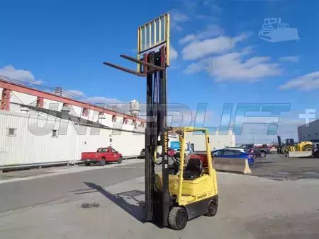 Montacargas GLP - Hyster s35xm (11)