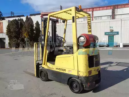 Montacargas GLP - Hyster s35xm (9)
