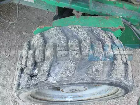Montacargas Todo Terreno 2010  Genie gs5390rt (5)