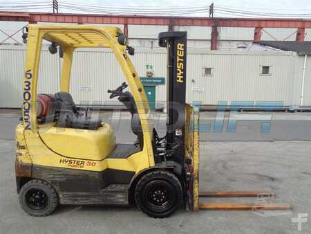 Propane Forklifts 2011  Hyster h30ft (1)