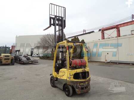 Propane Forklifts 2011  Hyster h30ft (14)