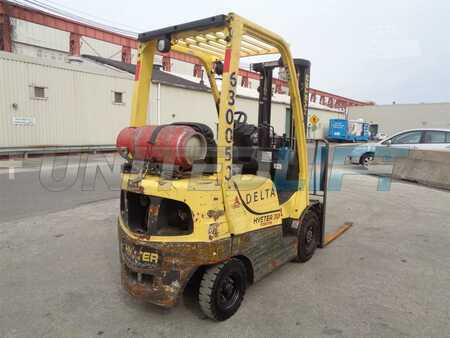 Propane Forklifts 2011  Hyster h30ft (2)