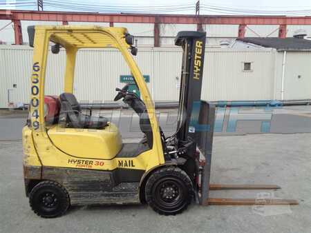 Propane Forklifts 2011  Hyster h30ft (1)