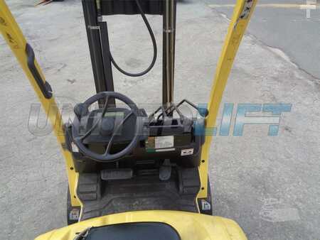Propane Forklifts 2011  Hyster h30ft (8)