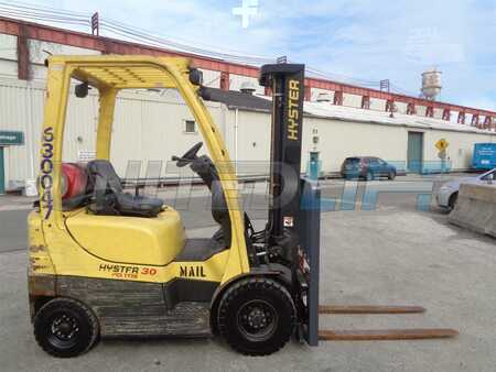 Propane Forklifts 2011  Hyster h30ft (3)