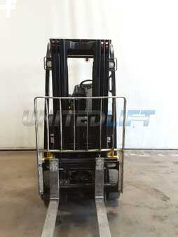 4 Wheels 2014  Yale erc050vg (2)