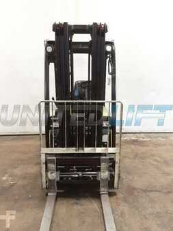 4 Wheels 2016  Yale erp040vf (2)