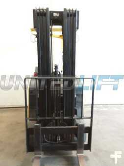 4 Wheels 2013  Hyster e35hsd2 (2)