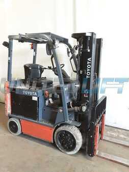 Montacargas Eléctrico (4 ruedas) 2014  Toyota 8fbcu25 (3)