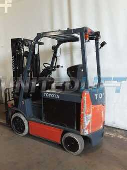 Montacargas Eléctrico (4 ruedas) 2014  Toyota 8fbcu25 (5)