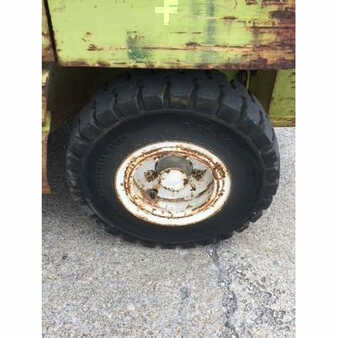 Propane Forklifts 1990  Clark gps30 (4)