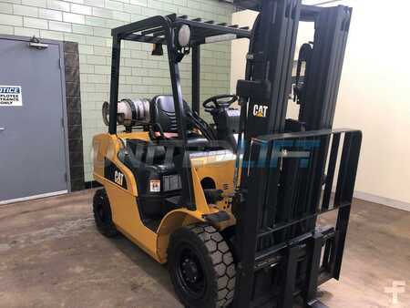 Propane Forklifts 2012  CAT Lift Trucks 2p5000 (2)
