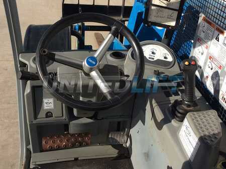 Manipulador Telescópico fijo 2012  Genie gth5519 (4)