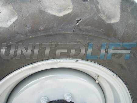 Telehandler Fixed 2013  Genie gth844 (16)