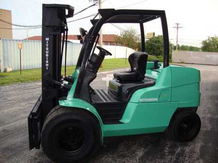 Diesel Forklifts 2012  Mitsubishi fd45n (1)