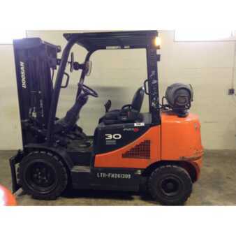 Carretilla elevadora GLP 2013  Doosan g30e3-5lp (2)