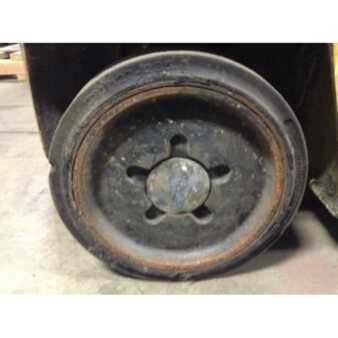 4 Wheels 2008  Yale erc030 (12)