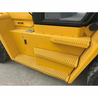 Diesel Forklifts 2006  Yale gdp360 (6)