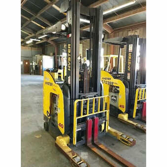 Reach Trucks 2011  Hyster n40zr (5)