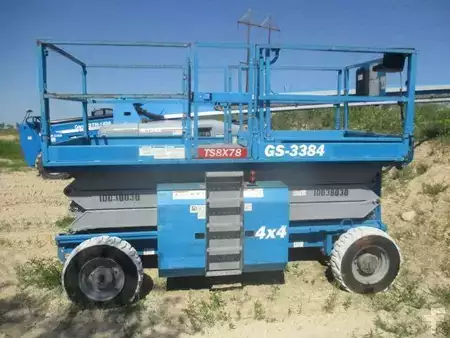 Montacargas Todo Terreno 2011  Genie gs3384rt (1)