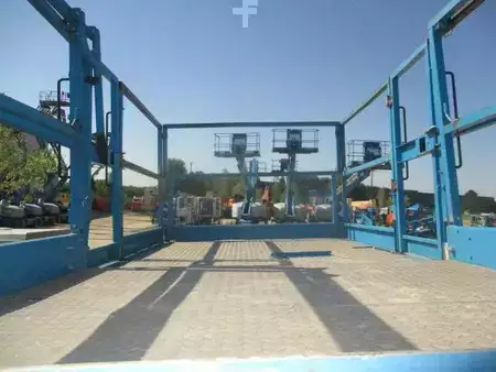 Montacargas Todo Terreno 2011  Genie gs3384rt (4)