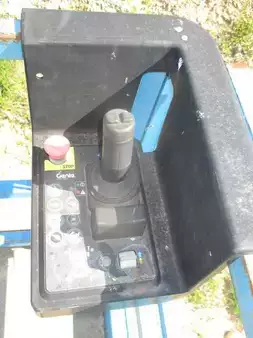 Montacargas Todo Terreno 2011  Genie gs3384rt (9)