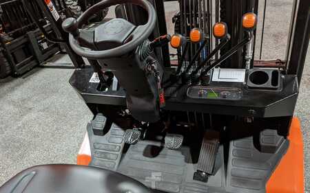 Diesel Forklifts 2025  Viper fd35 (10)