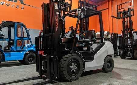 Propane Forklifts 2025  Viper fy35 (6)