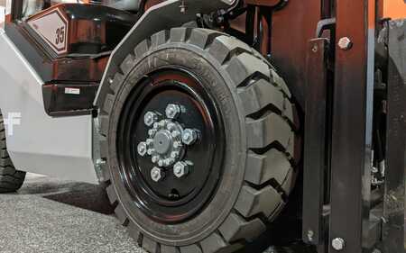 Propane Forklifts 2025  Viper fy35 (7)