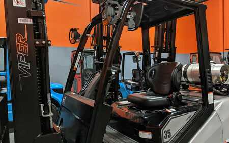 Propane Forklifts 2025  Viper fy35 (8)