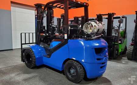 Propane Forklifts 2025  Viper fy35 (2)