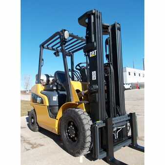 Propane Forklifts 2012  CAT Lift Trucks 2p5000 (2)