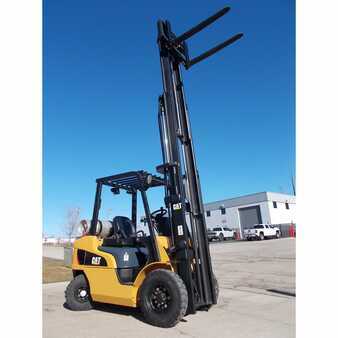 Propane Forklifts 2012  CAT Lift Trucks 2p5000 (6)
