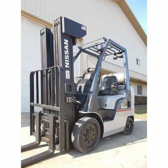 Propane Forklifts 2013  Nissan cf50 (2)