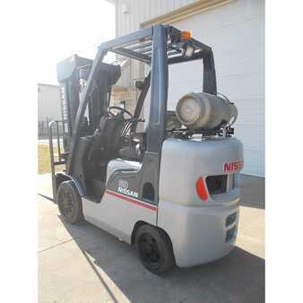 Propane Forklifts 2013  Nissan cf50 (3)