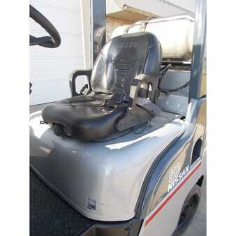 Propane Forklifts 2013  Nissan cf50 (7)