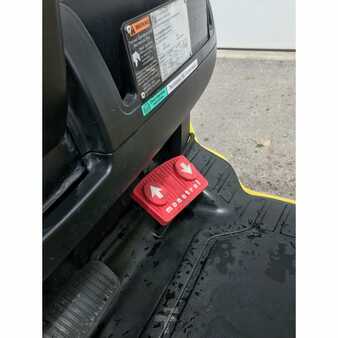 Propane Forklifts 2010  Hyster s50ft (6)