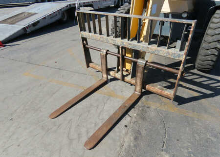 Manipulador fijo 2012  Gehl rs8-42 (9)