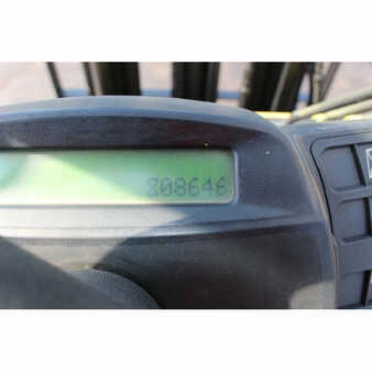 Propane Forklifts 2011  Hyster s50ft (5)