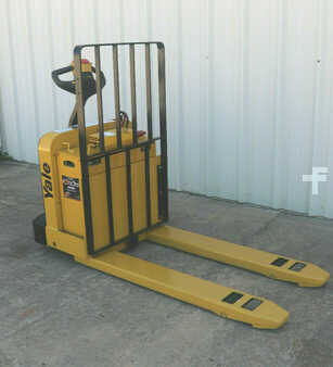 Electric Pallet Jacks 2008  Yale mpw050 (3)
