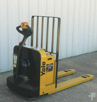 Electric Pallet Jacks 2008  Yale mpw050 (4)