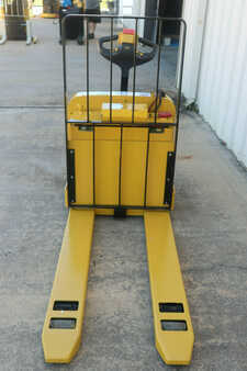 Electric Pallet Jacks 2008  Yale mpw050 (6)