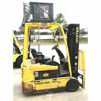 4 Wheels 2009  Hyster j40zt (1)