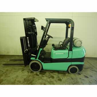 Propane Forklifts 2001  Mitsubishi fgc30k (1)