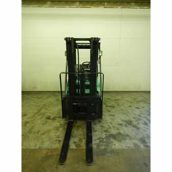 Propane Forklifts 2001  Mitsubishi fgc30k (6)