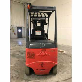 Eléctrica de 4 ruedas 2007  Linde e30c (2)