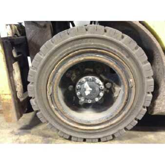 Propane Forklifts 2011  Hyster h60ft (9)