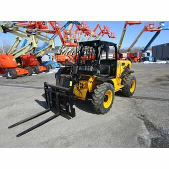 Manipulador fijo 2012  JCB 520-50 (2)