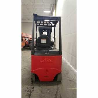Eléctrica de 4 ruedas 2007  Linde e30c (2)
