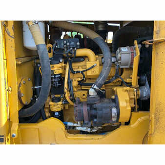 Rough Terrain Forklifts 2011  Mastercraft  (3)
